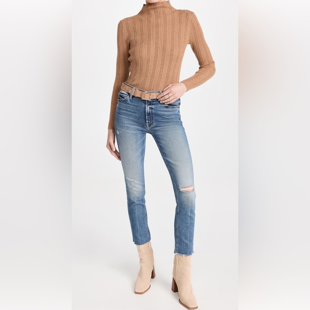 Mother Mid Rise Dazzler Ankle Fray in Going In Circles  Jeans 28